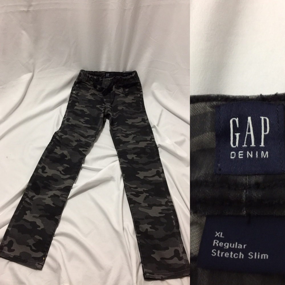 Gap Grey Camo Jeans